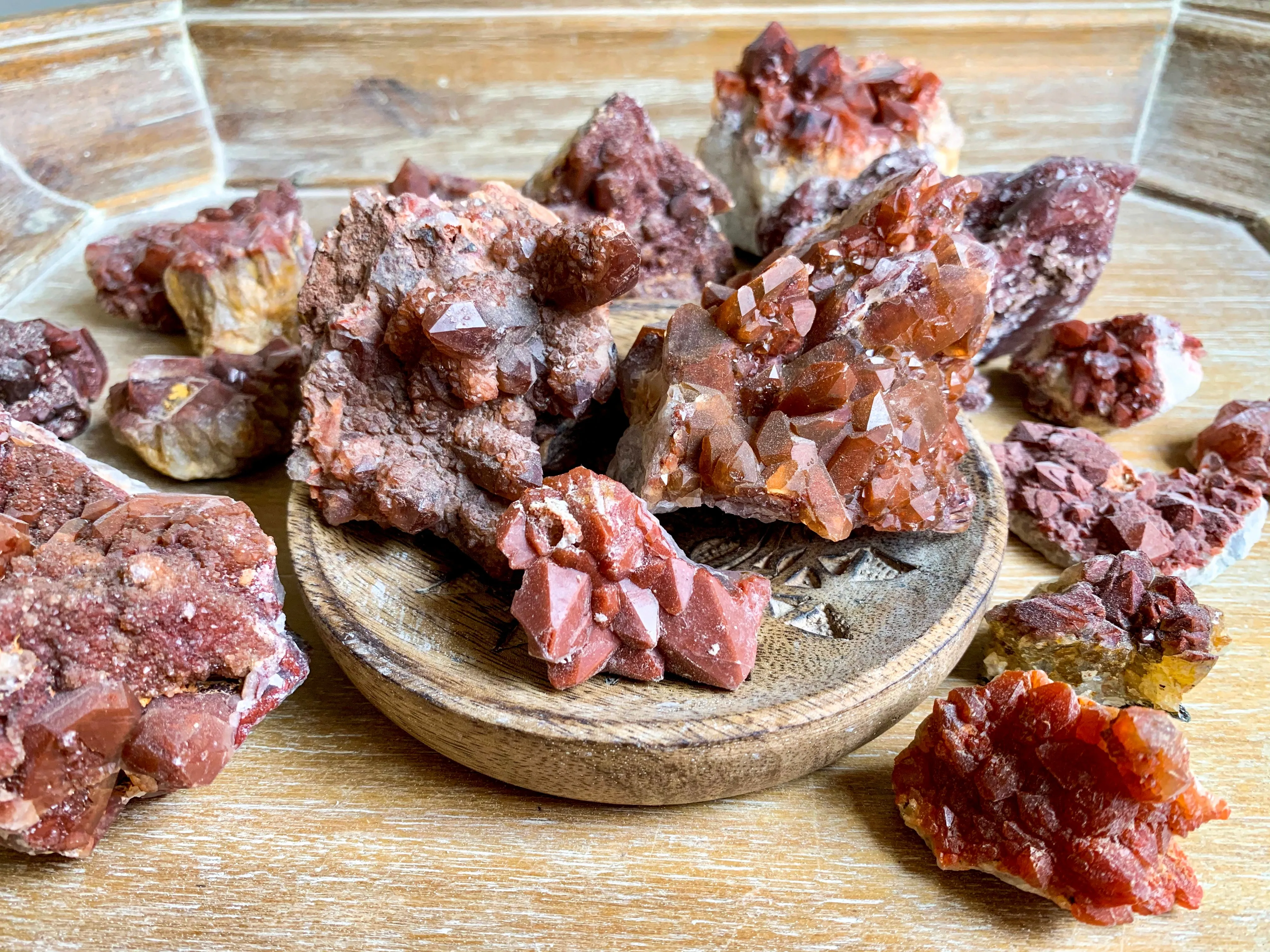 Red Quartz Clusters || Morocco